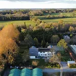 Hidden Acres 3* Малахайд