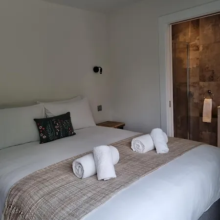 Hidden Acres 게스트하우스 3*